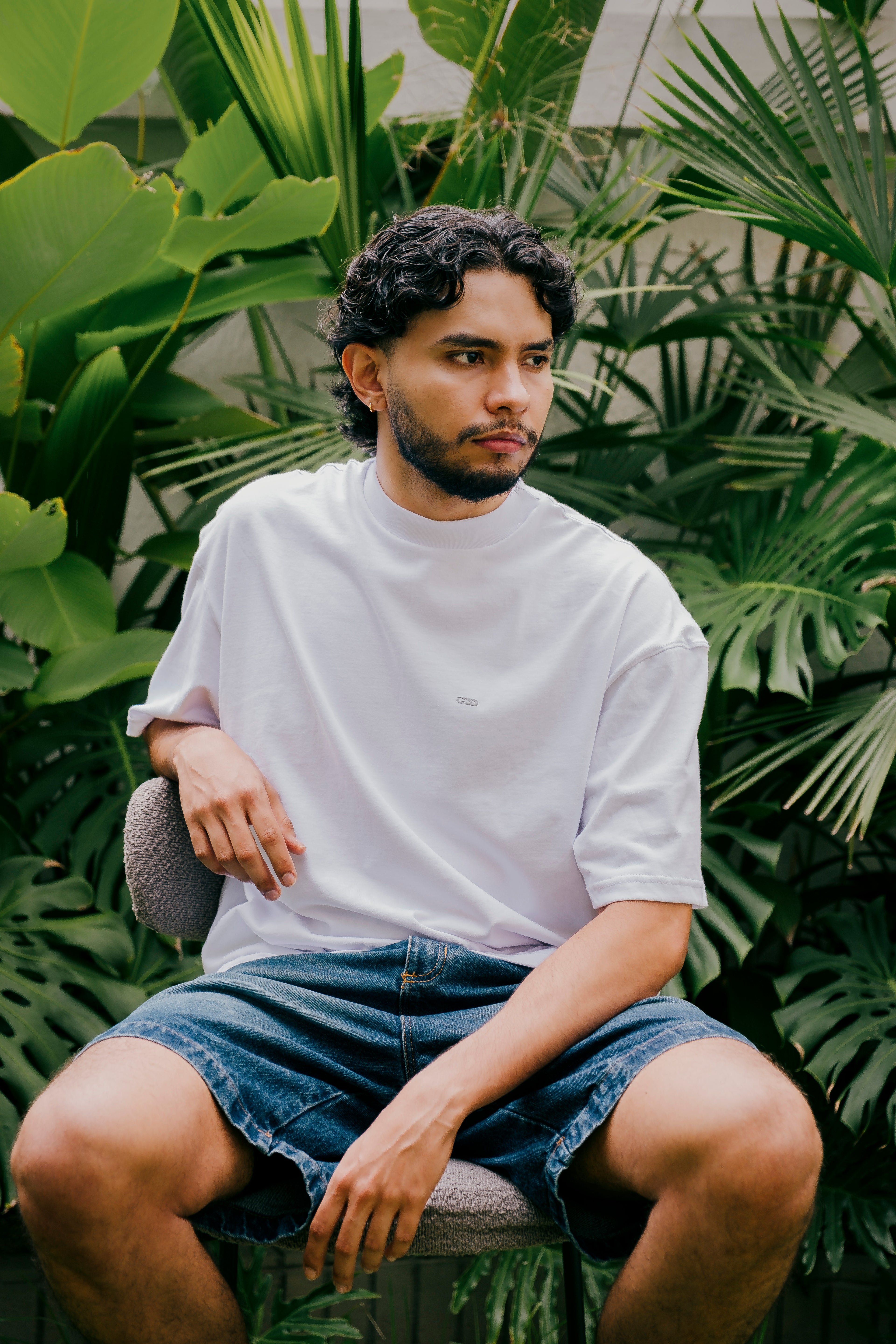 Camiseta boxy blanca.